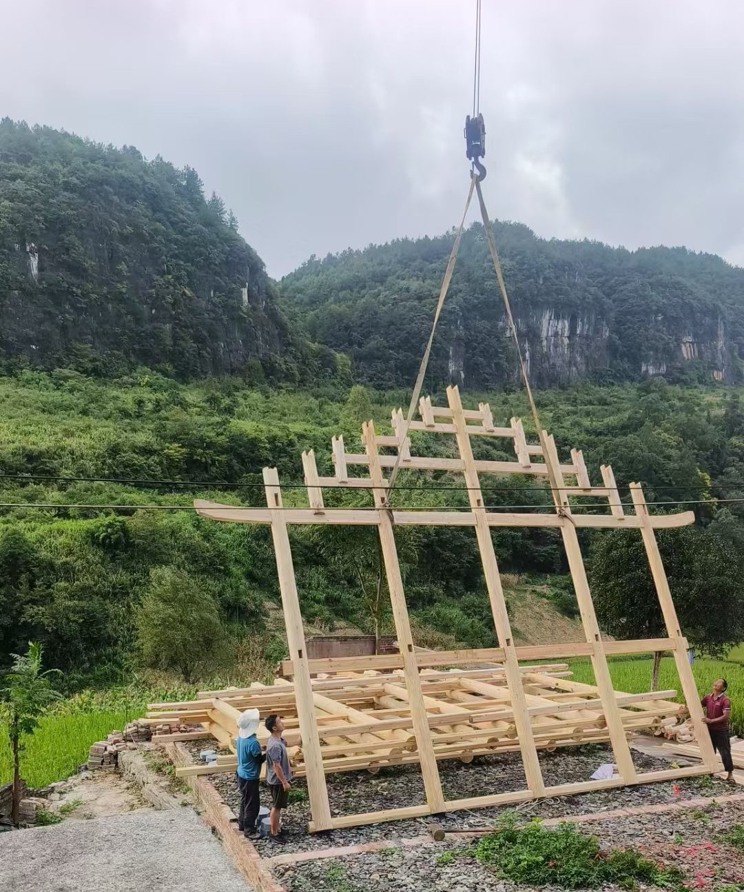 东宝区汽车吊出租公司怎么保证发动机散热问题